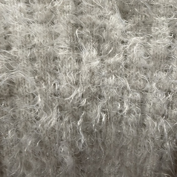 Justice sweater - Picture 2 of 7